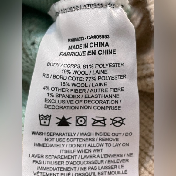 Nike Yoga Luxe Wool blend cover up knit crew neck sweater sz Small‎ - Picture 13 of 16